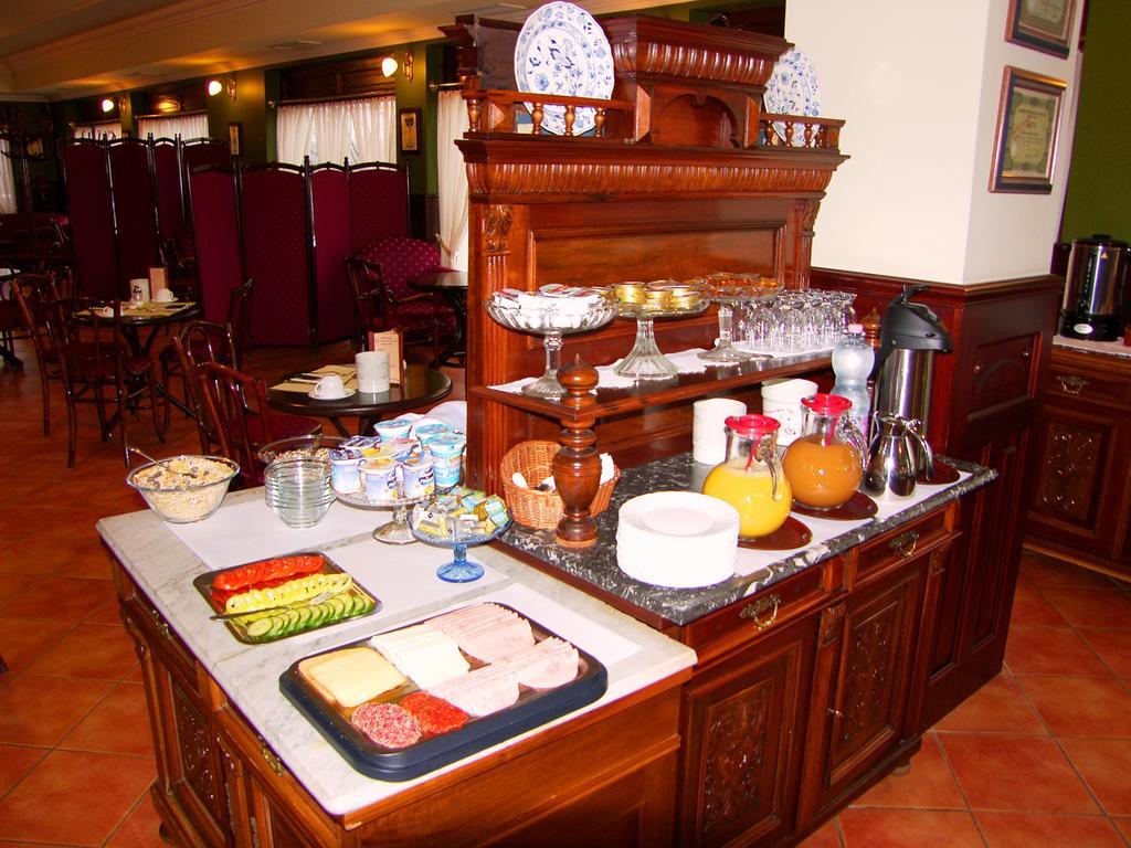 Hotel Adler